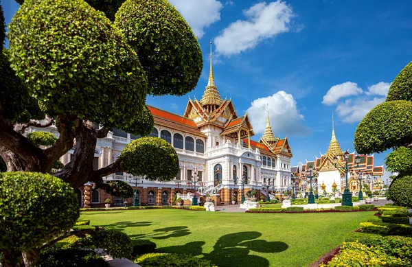 Královský palác grand — Stock fotografie