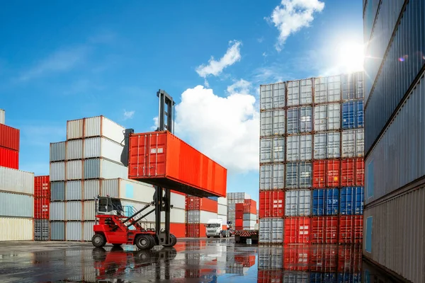 Kraanwagen Verplaatsen Vervoeren Container Doos Van Container Stack Laden Naar — Stockfoto