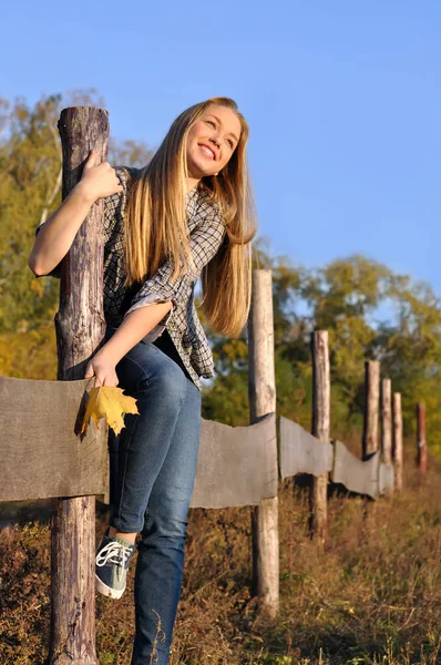Portrait Cheerful Teenage Girl Rural Scene October — Stock Photo, Image