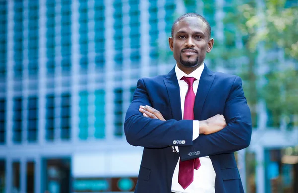 Hombre Negocios Africano Aire Libre Entorno Moderno — Foto de Stock