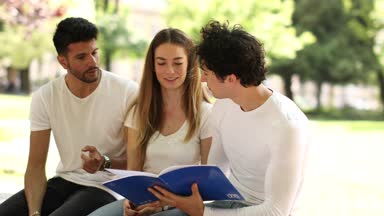 Mutlu öğrenciler açık öğrendiğim