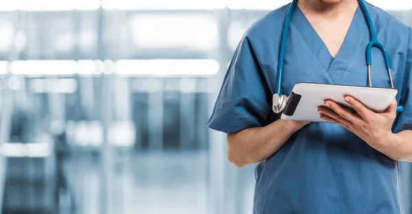 Soins Santé Médecine Médecin Utilisant Une Tablette Numérique — Photo