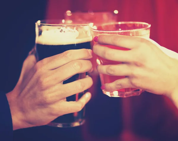 Friends Toasting Glasses Pub — Stock Photo, Image