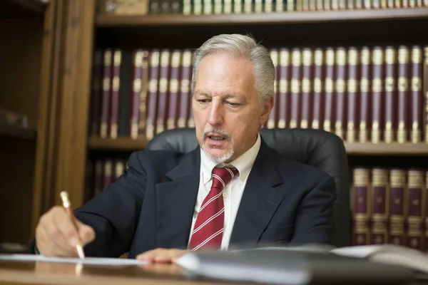 Businessman Writing Document His Office — Stock Photo, Image
