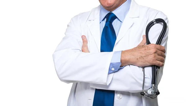 男性医生的中间部分与听诊器隔绝在白色背景 — 图库照片