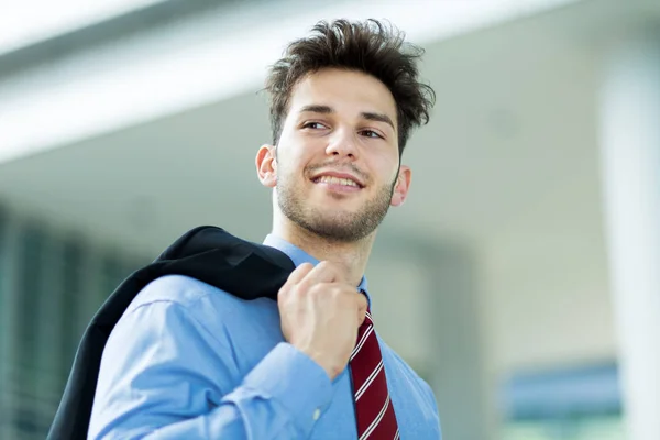 Joven Hombre Negocios Guapo Ciudad —  Fotos de Stock