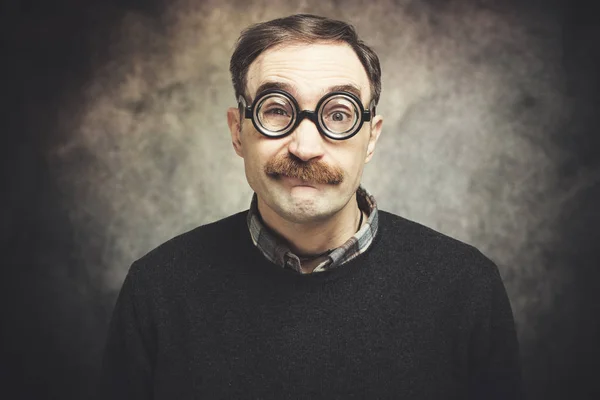 Zabawny Portret Mężczyzny Nerd Nerd Okularach — Zdjęcie stockowe
