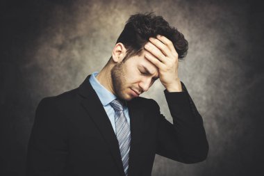 umutsuz bir işadamı, mali kriz kavramı