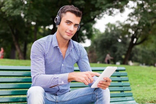 Young Man Listening Music City Park — Stock Photo, Image