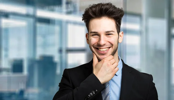 Junger Manager Seinem Büro — Stockfoto