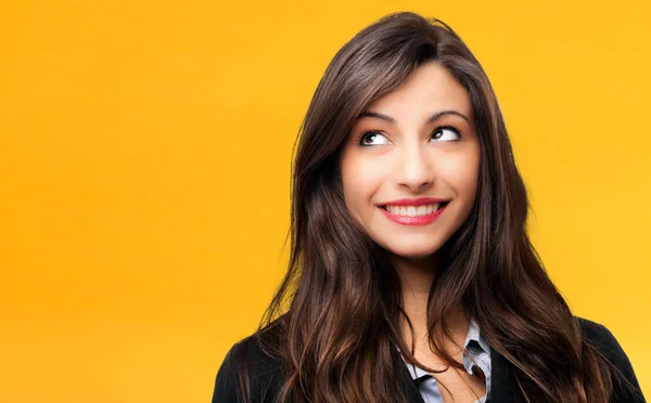 Mooie Jonge Vrouw Een Peinzende Expressie — Stockfoto