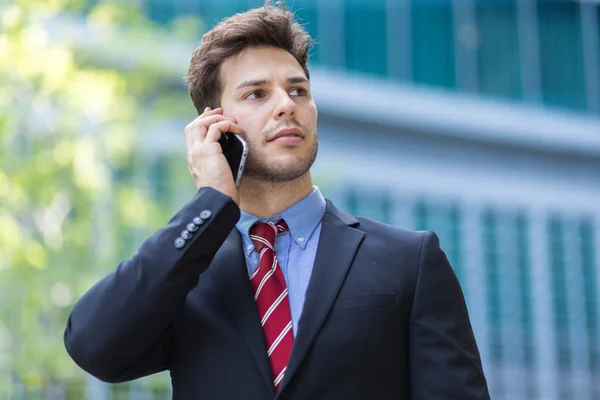 Joven Gerente Teléfono Aire Libre Entorno Urbano — Foto de Stock