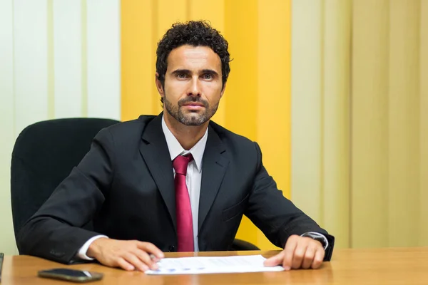 Selbstbewusster Anwalt Seinem Büro — Stockfoto