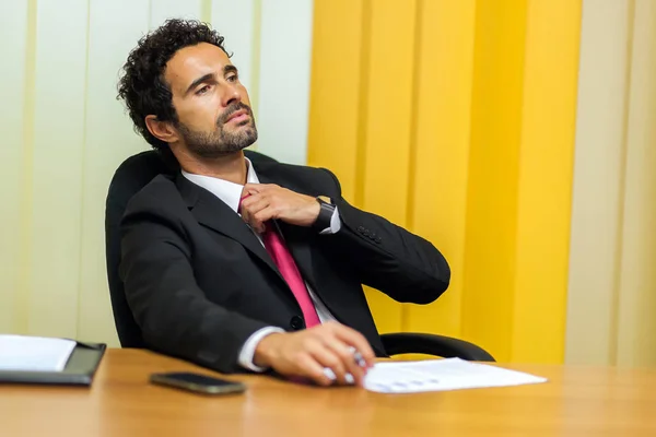 Manager Relaxing Himself His Office — Stock Photo, Image