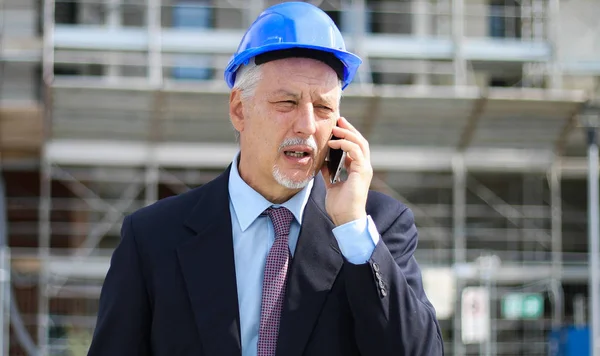 Ingénieur Constructeur Sur Chantier Construction Parler Téléphone — Photo