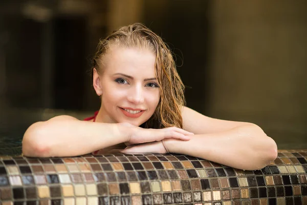 Beautiful Woman Relaxing Spa — Stock Photo, Image