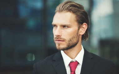      Yakışıklı sarışın erkek Yöneticisi