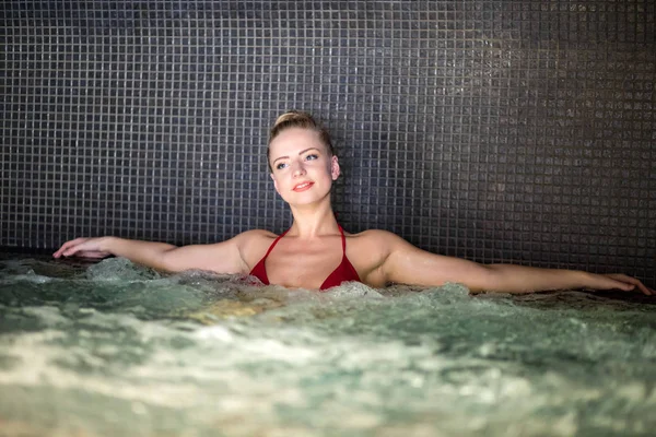 Woman Relaxing Whirlpool Bath Tube — Stock Photo, Image