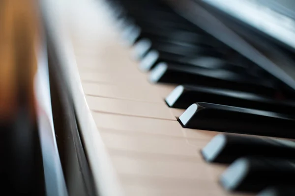 Nahaufnahme Einer Klaviertastatur — Stockfoto