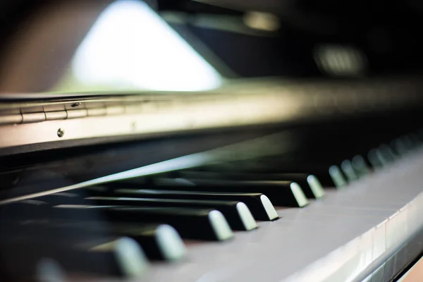 Närbild Ett Piano Tangentbord — Stockfoto