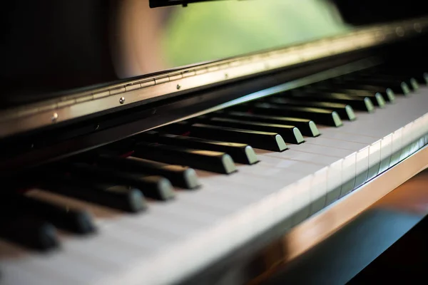 Closeup Piano Keyboard — Stock Photo, Image