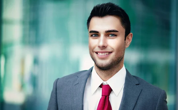 Retrato Joven Gerente Guapo Aire Libre Ciudad — Foto de Stock