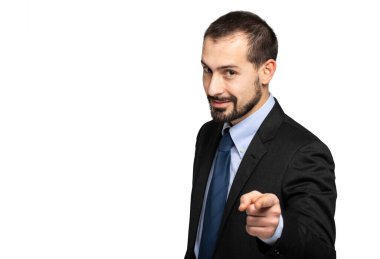 Yakışıklı iş adamı seni işaret ediyor.