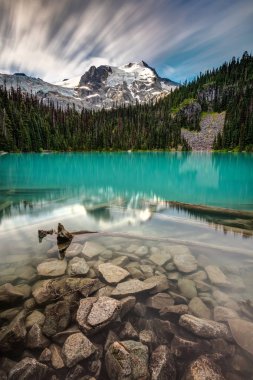 Joffre Lake Orta, British Columbia, Kanada alp vahşi doğada yüksek