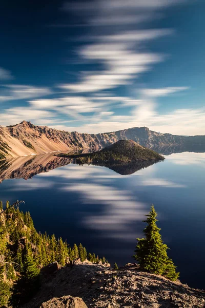 Lago Cratera Sonhadora Surreal — Fotografia de Stock