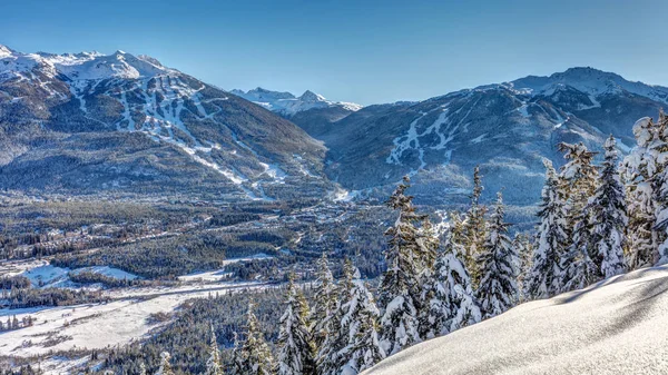 Zasněžené Hory Whistler Blackcomb Slunný Zimní Den Fotografie Pořízené Turistické — Stock fotografie