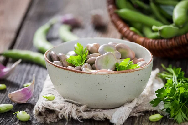 Gekookte Tuinbonen Gekookt Met Peterselie Knoflook — Stockfoto