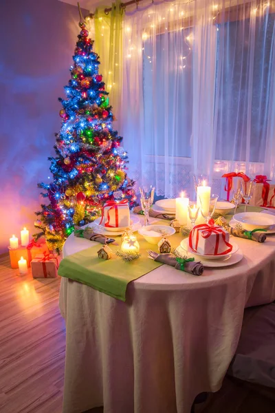 Colorfuk Ajuste Mesa Navidad Con Regalos Para Víspera Navidad — Foto de Stock