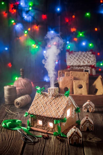 Nahaufnahme Von Weihnachten Lebkuchenhäuschen Einem Einzigartigen Ort — Stockfoto