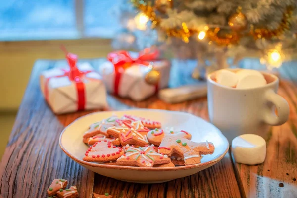 Gorgeous Christmas Tree Gifts Frozen Window Light — Stock Photo, Image