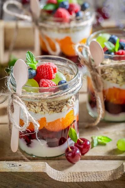 Fresh Oat Flakes Fresh Fruits Yoghurt Jar — Stock Photo, Image