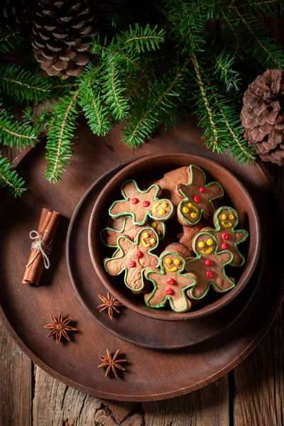 Biscoitos Saborosos Forma Homem Com Pinecone — Fotografia de Stock
