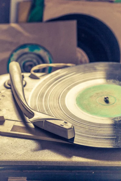 Classic Record Player Few Vinyl Records — Stock Photo, Image