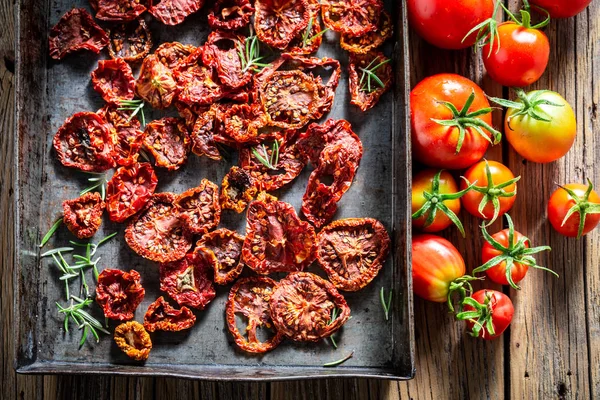 Geniet Van Tomaten Gedroogd Zon Vol Vitaminen — Stockfoto