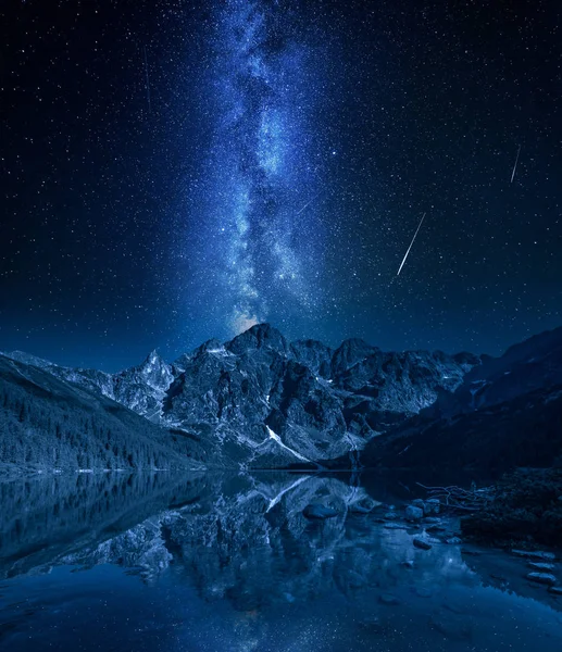 Vía Láctea Sobre Las Montañas Lago Por Noche Polonia Europa — Foto de Stock