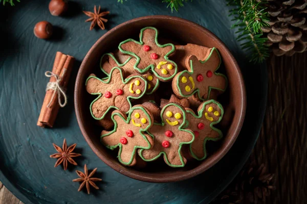 Gingerbread Çerezleri Kahverengi Kase Closeup — Stok fotoğraf