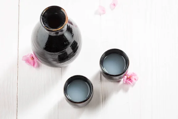 Vista Superior Del Sake Tradicional Cerámica Negra Vieja —  Fotos de Stock