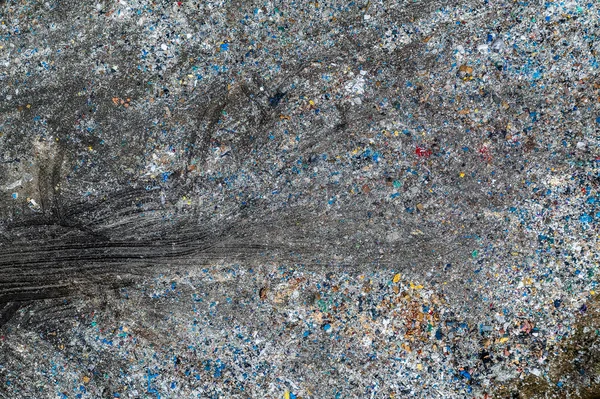 Zrzut odpadów stałych, widok z lotu ptaka. Zanieczyszczenie odpadami. — Zdjęcie stockowe