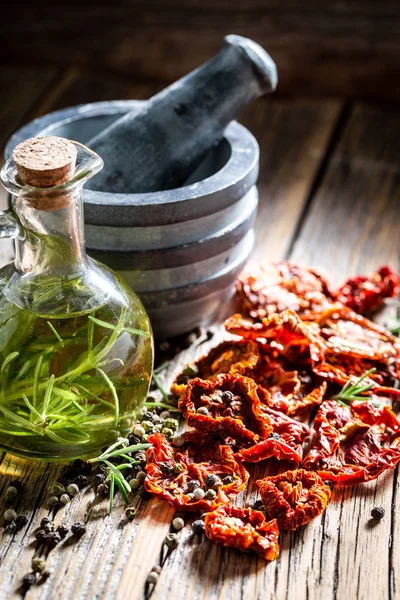 Red tomatoes dried in the sun as aromatic ingredients — Stock Photo, Image