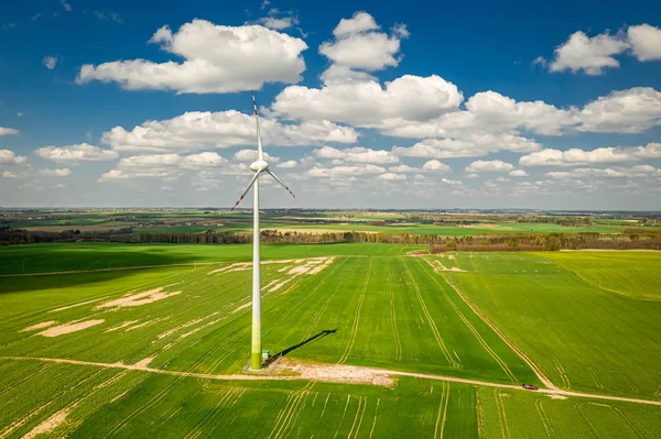 代替エネルギーとしての風力タービン、ポーランドの航空写真 — ストック写真