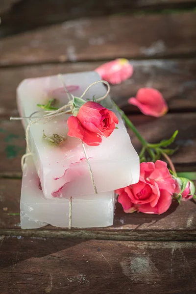 Aromatic and ecological rose soap good for skin — Stock Photo, Image