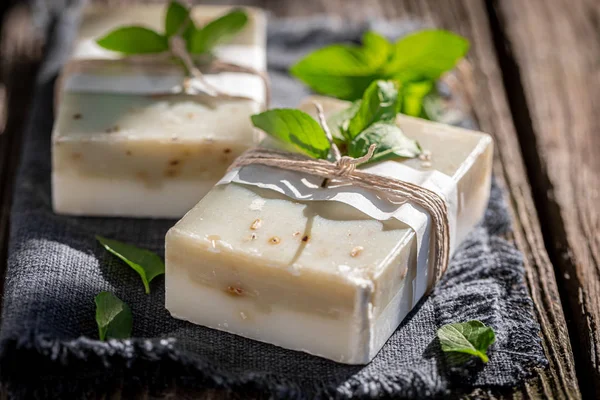 Healthy and natural mint soap good for any skin — Stock Photo, Image