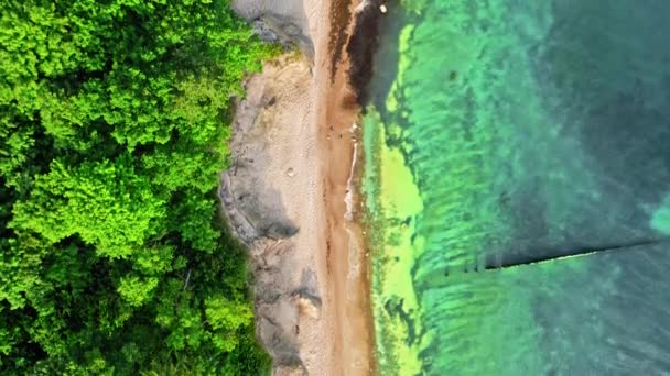 Impresionante playa y mar Báltico en Polonia, vista aérea — Vídeo de stock