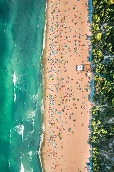 Zatłoczona Plaża Nad Morzem Bałtyckim Władysławowie Widok Powietrza Polska — Zdjęcie stockowe