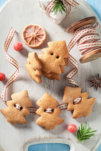 Top View Chain Made Gingerbread Cookies Christmas Ornaments — Stock Photo, Image