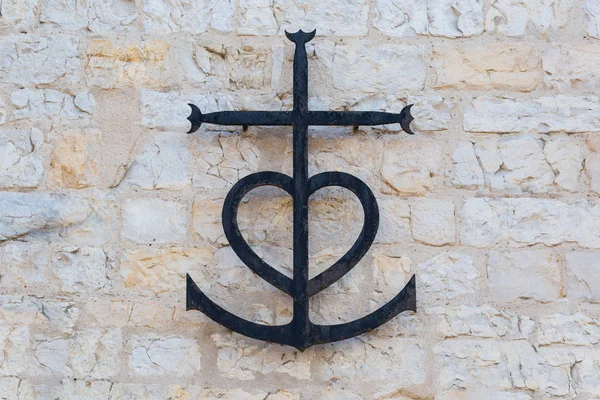 Metal Camargue Cross Provencal Saintes Maries Mer Symbolizing Three Cardinal — Stock Photo, Image